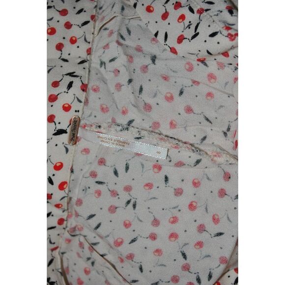 Free People Cherry Print Flowy Pants- 8 - Picture 4 of 5
